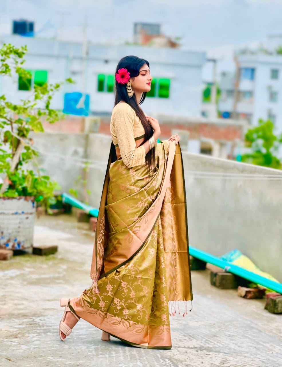 Luxurious Katan Silk Saree – Elegant and Soft Traditional Attire % Luxurious Katan Silk Saree – Elegant and Soft Traditional Attire