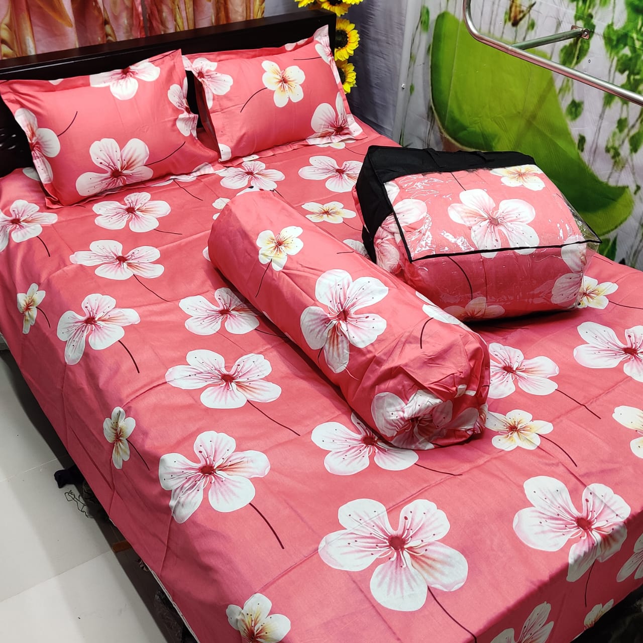 Luxury 5-Piece Soft Comforter Set for Ultimate Bedroom Comfort % Luxury 5-Piece Soft Comforter Set for Ultimate Bedroom Comfort