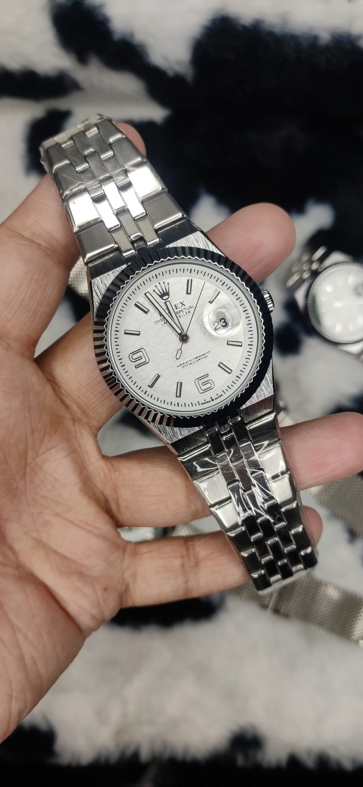 Men's Elegant Watch - Fashionable Timepiece for Modern Style % Men's Elegant Watch - Fashionable Timepiece for Modern Style