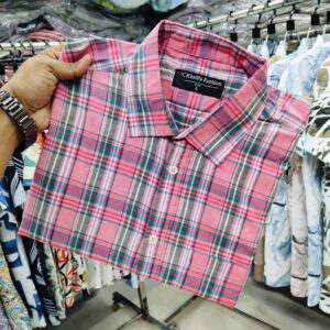 Men's Fashionable Shirt - Chic Design for Versatile Wardrobe