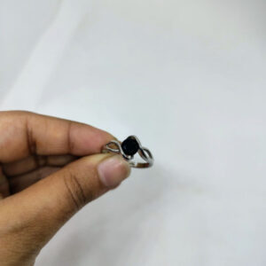 Noir Infinity Stone Ring – Elegant Black Gemstone Jewelry for Every Occasion