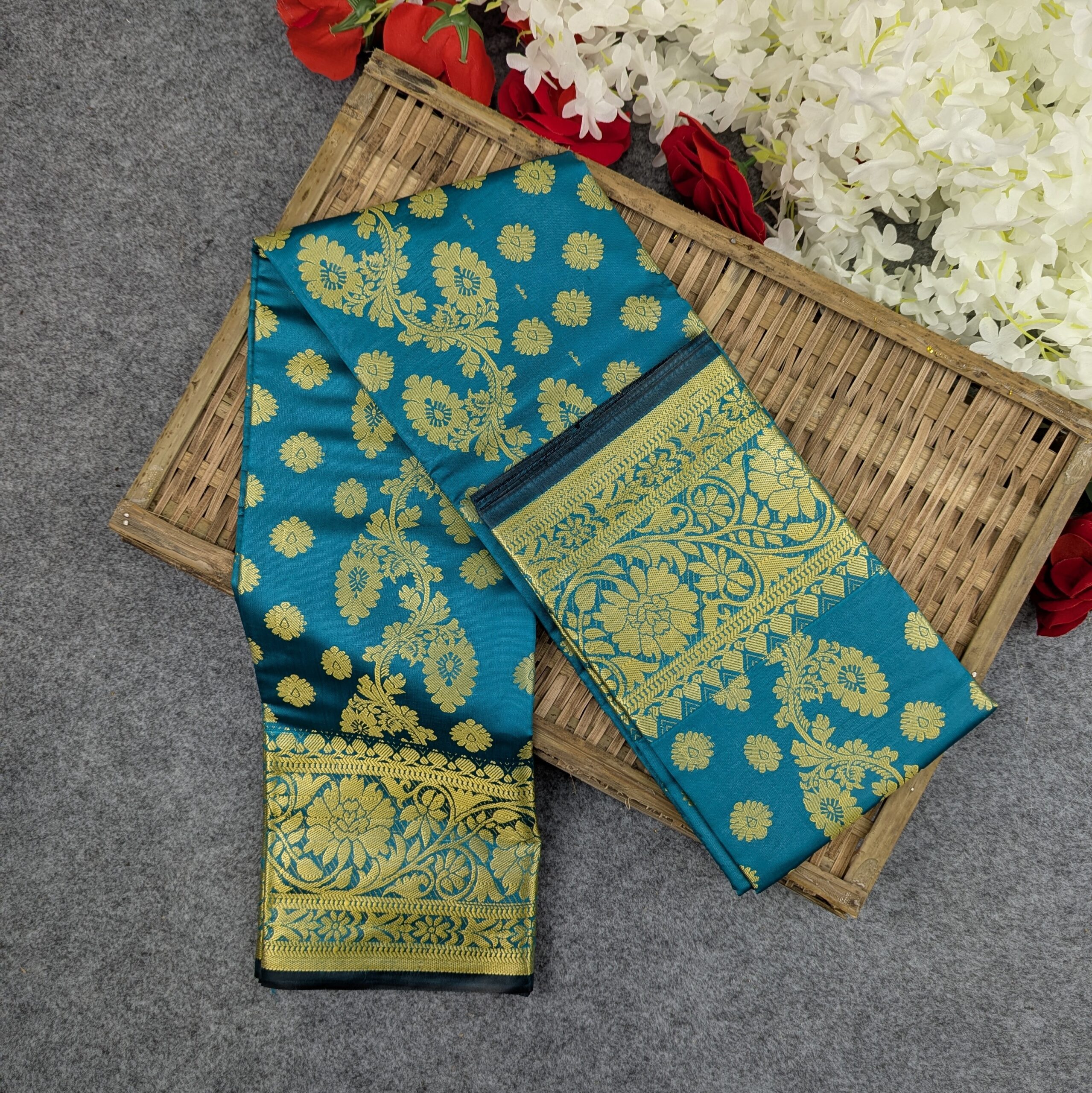 Ocean Green Premium Silk Katan Saree Set for Elegant Occasions % Ocean Green Premium Silk Katan Saree Set for Elegant Occasions