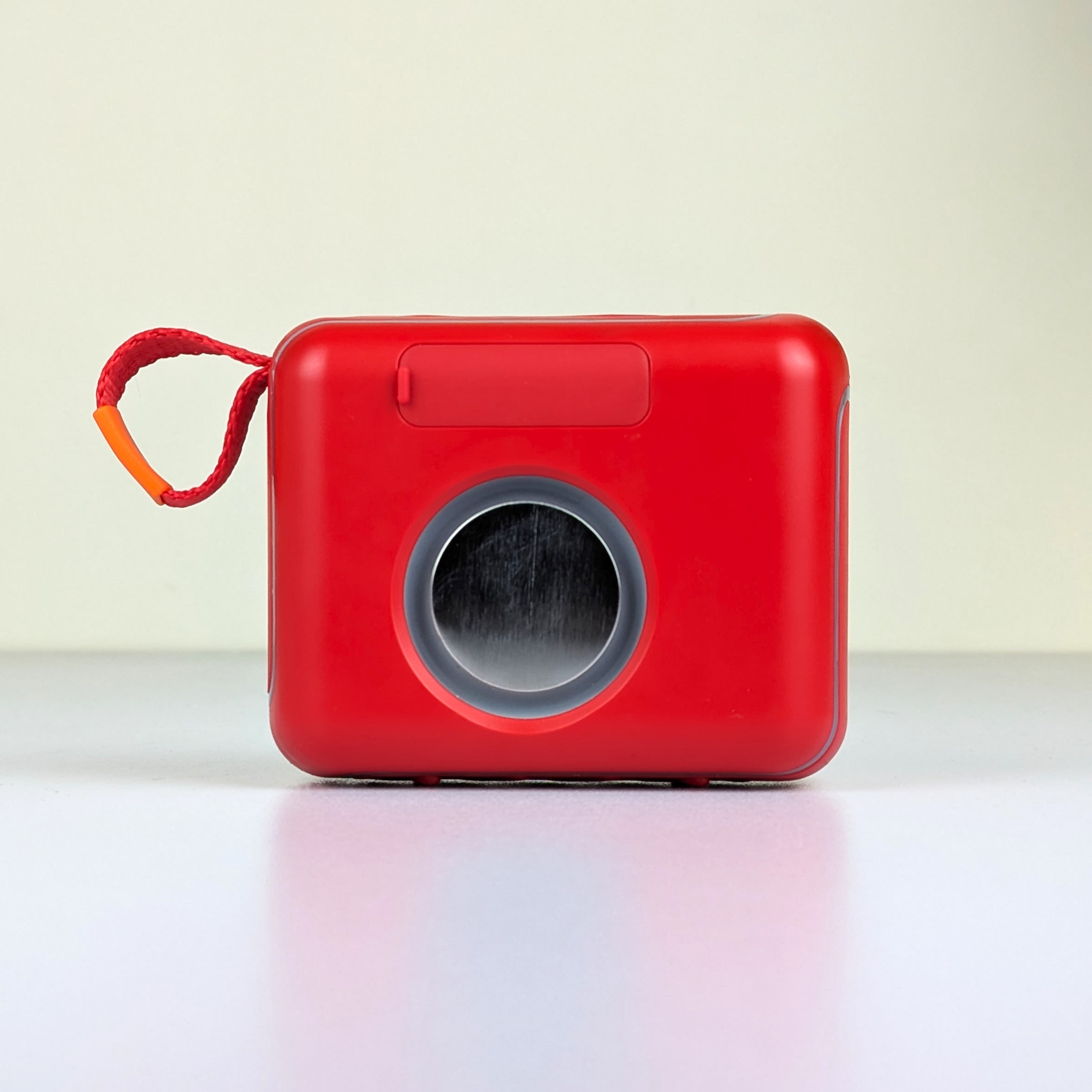 Portable Bluetooth Speaker for On-the-Go Listening - Grab & Go Design % Portable Bluetooth Speaker for On-the-Go Listening - Grab & Go Design