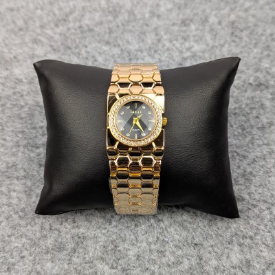 Premium Black Dial Ladies Quartz Watch with Crystal Bezel and Gold Bracelet % Premium Black Dial Ladies Quartz Watch with Crystal Bezel and Gold Bracelet
