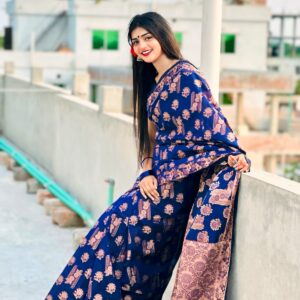Premium Jamdani Saree - Exquisite Handwoven Traditional Textile