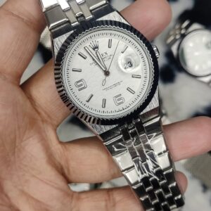 Premium Men's Fashion Watch - Elegant Design for Every Occasion