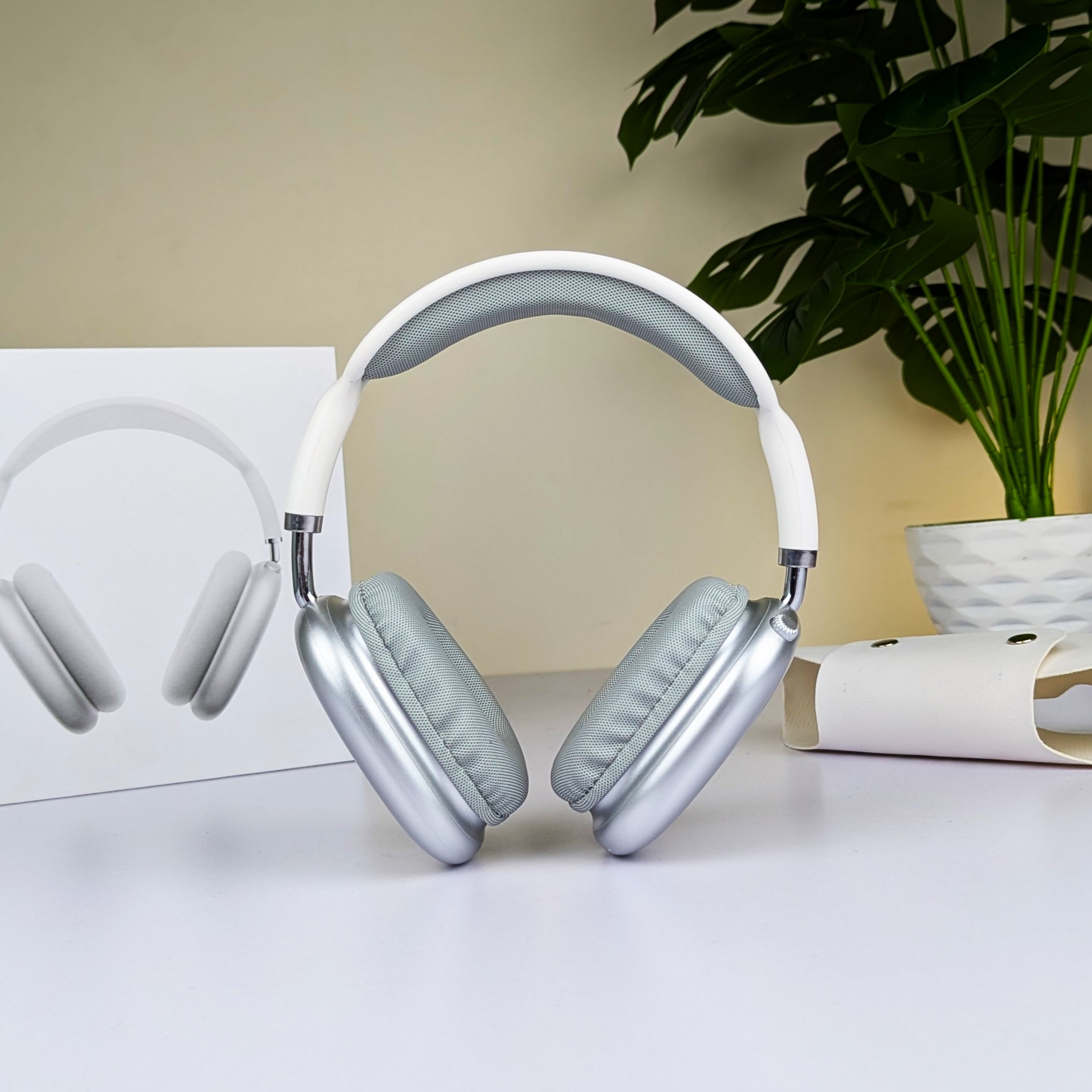 Premium Wireless Over-Ear Headphones - AirPods Max Experience % Premium Wireless Over-Ear Headphones - AirPods Max Experience