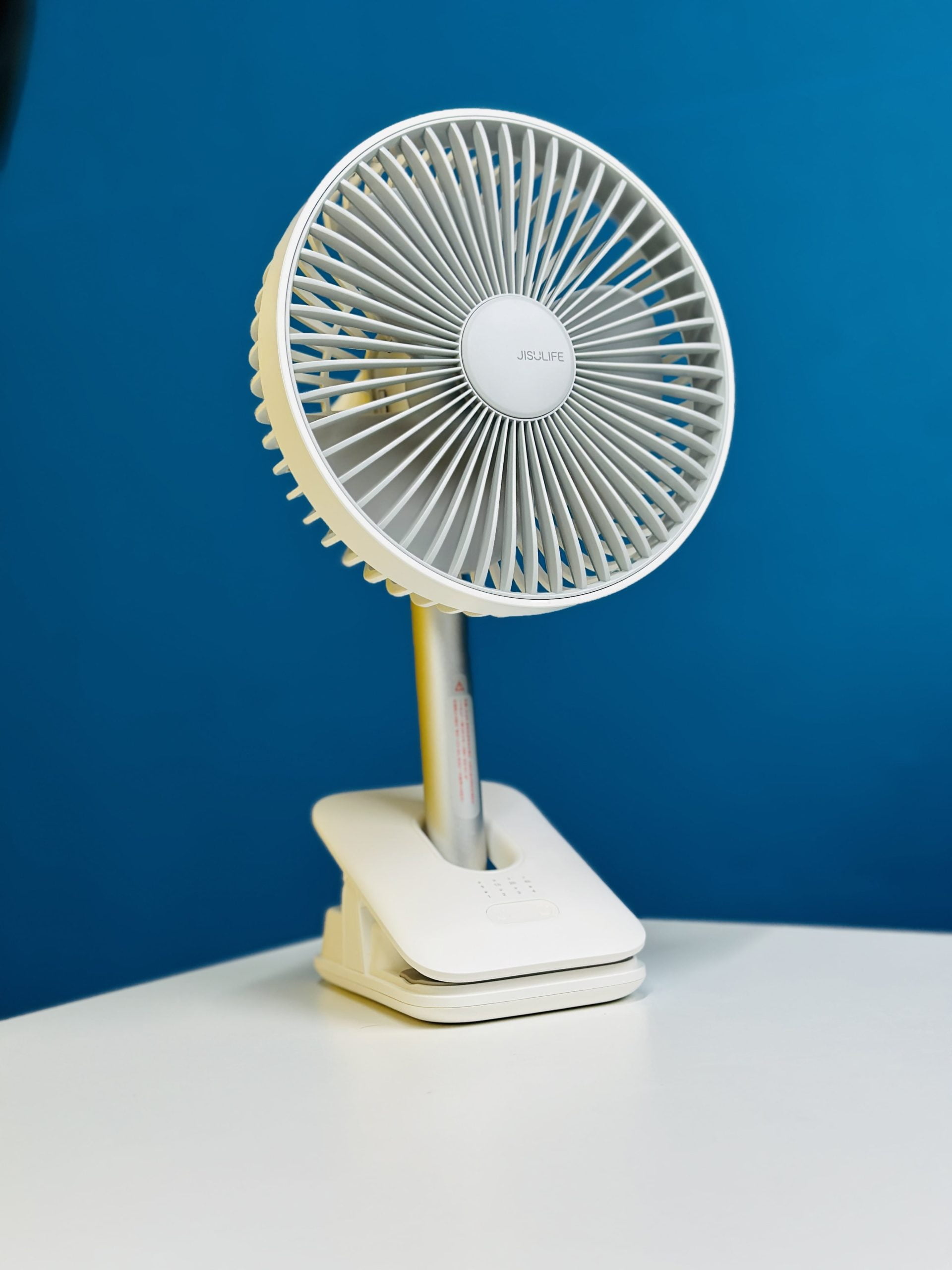 Rechargeable Clip Fan JISULIFE FA13R - 8000mAh Battery, Sleek White Design % Rechargeable Clip Fan JISULIFE FA13R - 8000mAh Battery, Sleek White Design
