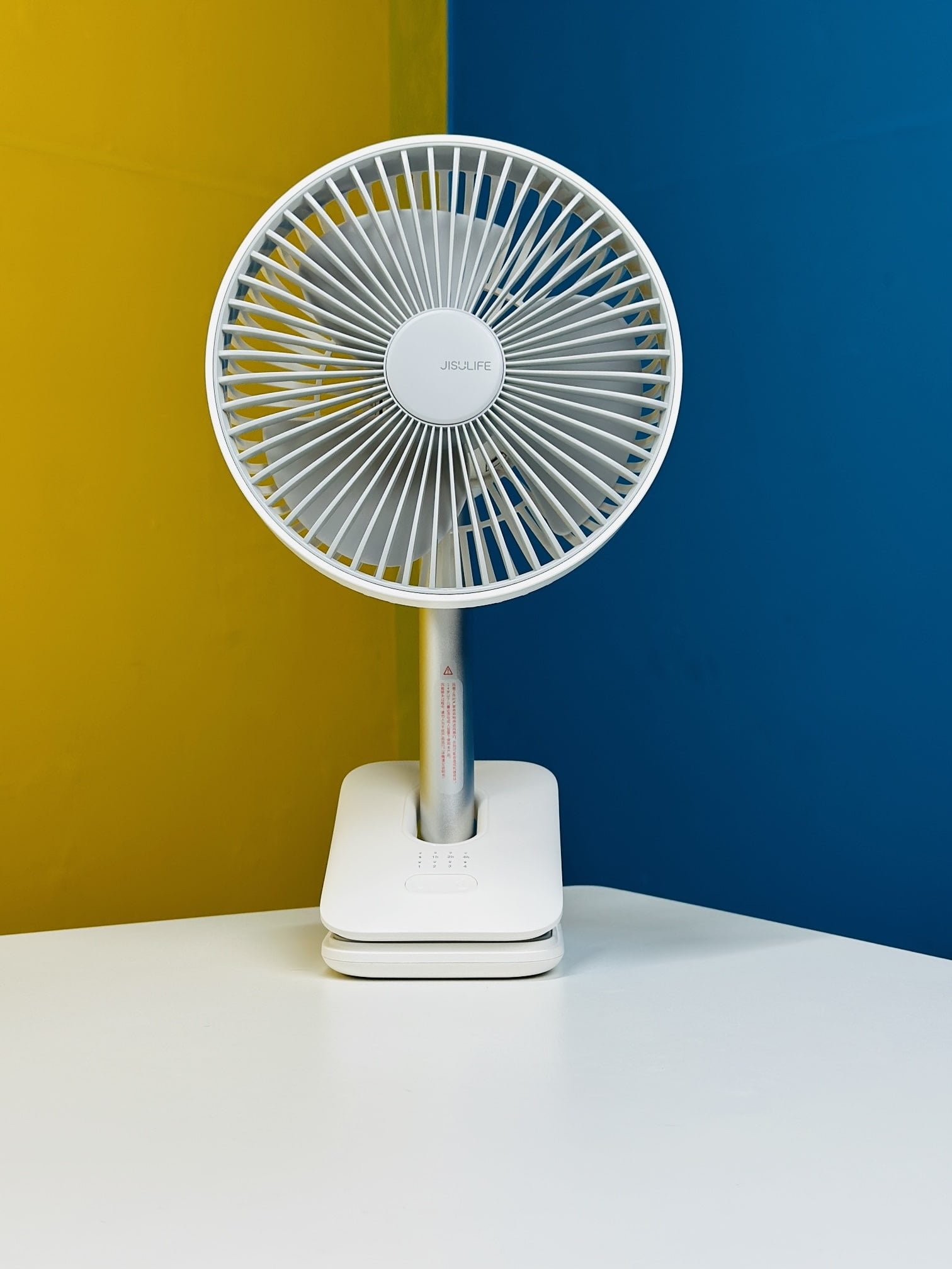 Rechargeable Clip Fan JISULIFE FA13R - 8000mAh Battery, Sleek White Design % Rechargeable Clip Fan JISULIFE FA13R - 8000mAh Battery, Sleek White Design