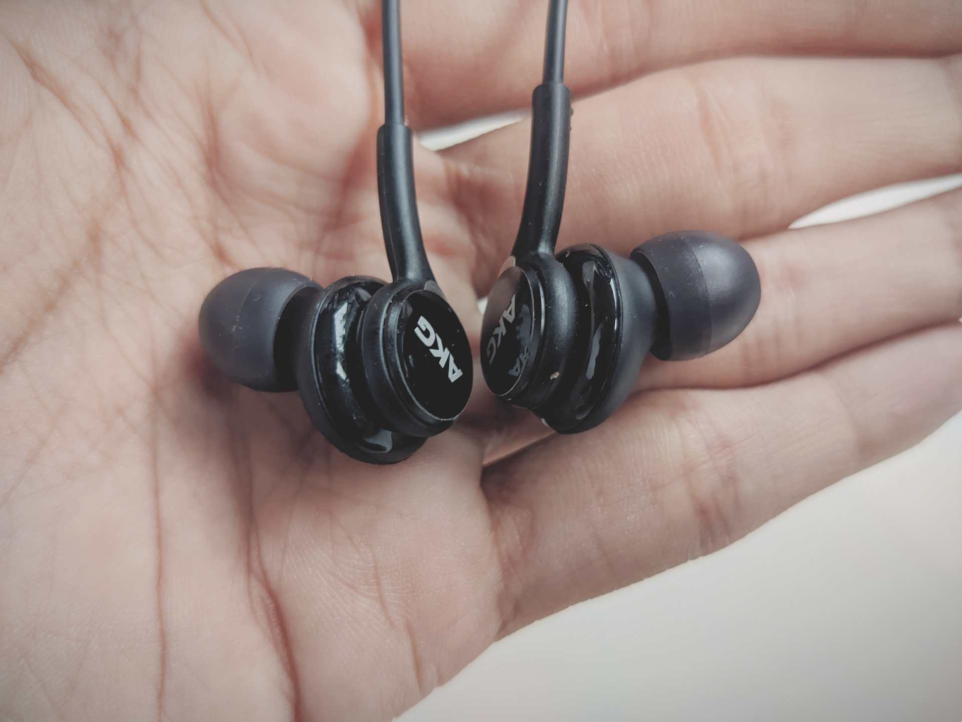 Samsung AKG Type-C Earbuds - Premium Sound Quality Wired Headphones % Samsung AKG Type-C Earbuds - Premium Sound Quality Wired Headphones