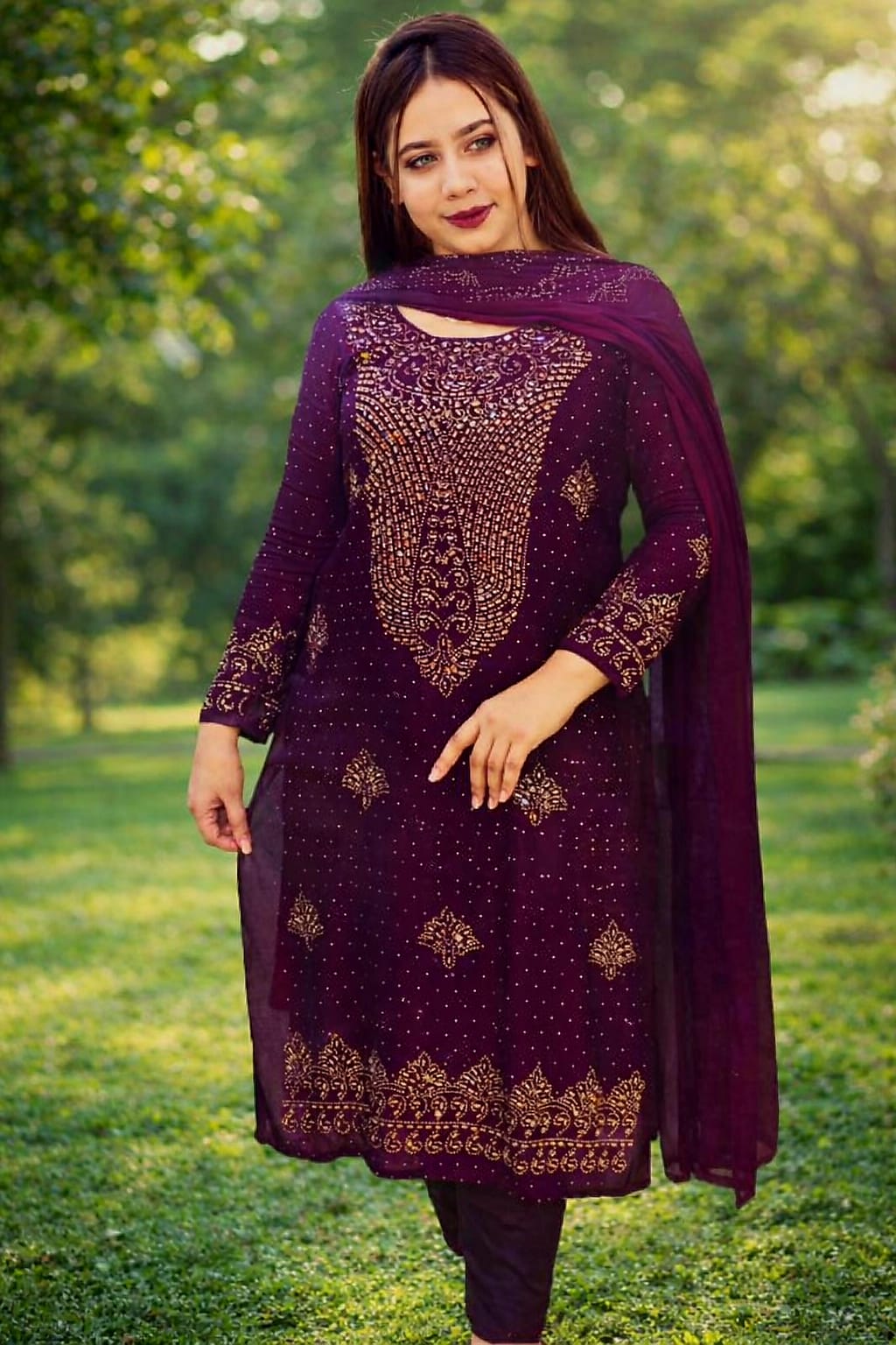 Stone Embellished Three-Piece Set for Elegant Styling % Stone Embellished Three-Piece Set for Elegant Styling
