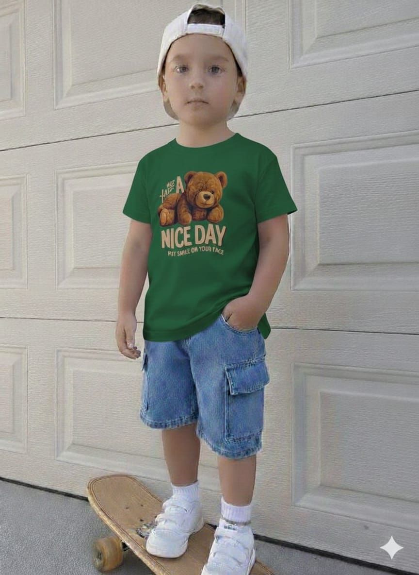 Stylish Baby T-Shirt and Denim Pants Outfit Set for Comfortable Play % Stylish Baby T-Shirt and Denim Pants Outfit Set for Comfortable Play