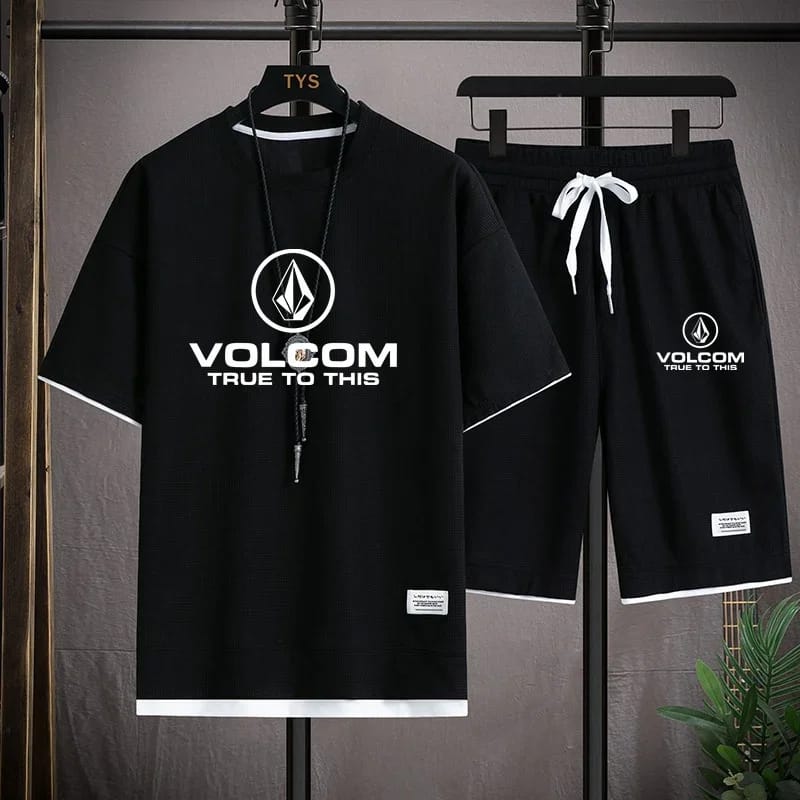 Stylish Mash T-Shirt and Shorts Set for Ultimate Comfort % Stylish Mash T-Shirt and Shorts Set for Ultimate Comfort