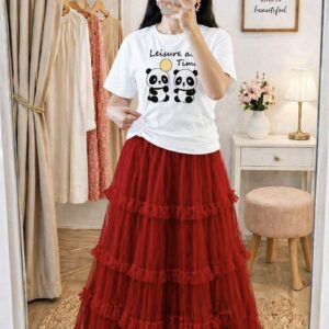 Stylish T-Shirt and Skirt Ensemble for Effortless Chic Looks
