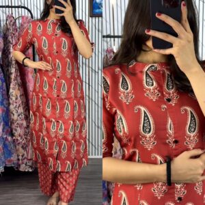 Stylish Two-Piece Kurti Set for Effortless Elegance and Comfort