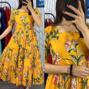 Stylish Two-Piece Kurti Set for Effortless Elegance and Comfort