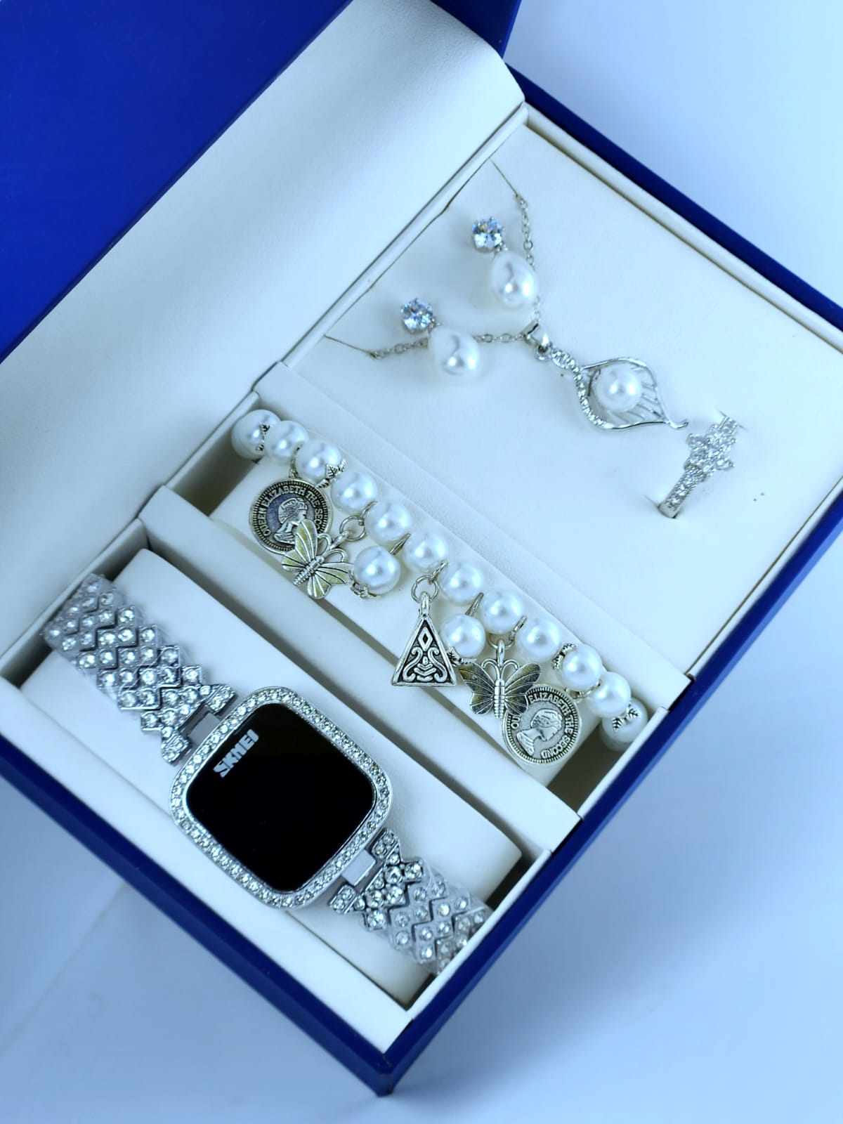 Stylish Women's Watch Set - Elegant Timepieces for Every Occasion % Stylish Women's Watch Set - Elegant Timepieces for Every Occasion