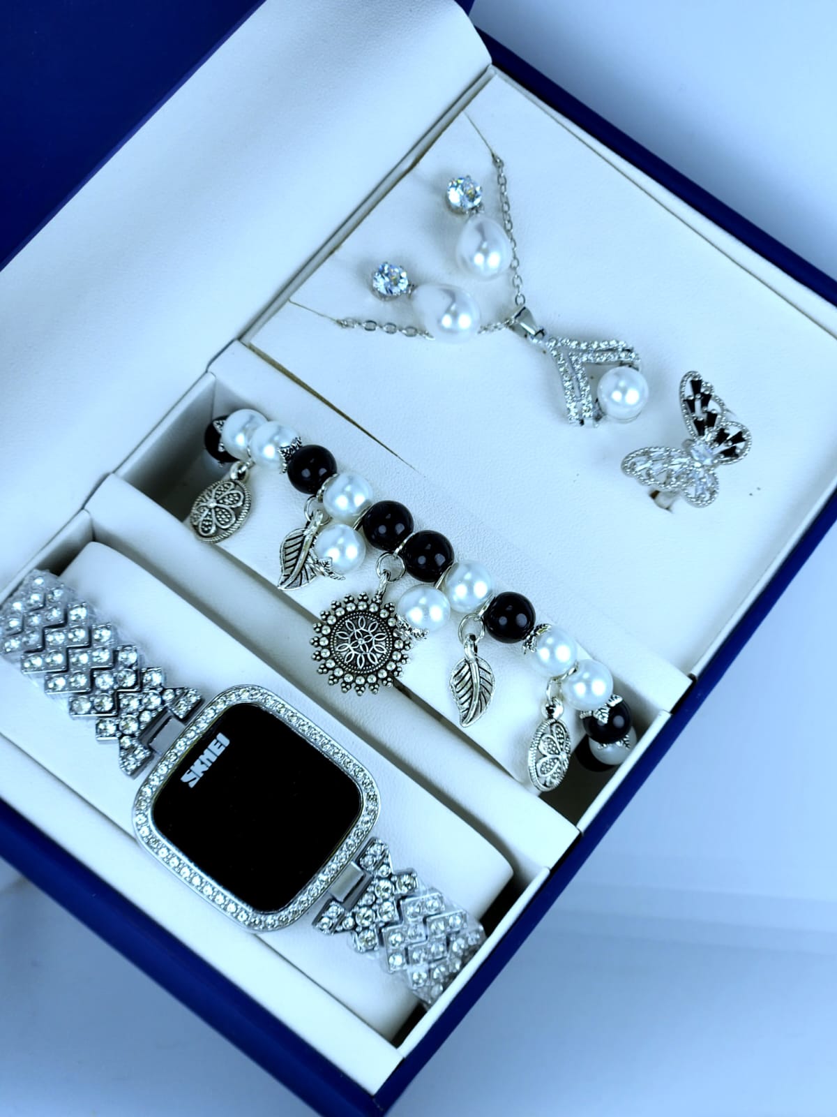 Stylish Women's Watch Set - Elegant Timepieces for Every Occasion % Stylish Women's Watch Set - Elegant Timepieces for Every Occasion