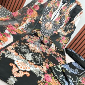 Three-Piece Digital Print Set - Stylish and Contemporary Design