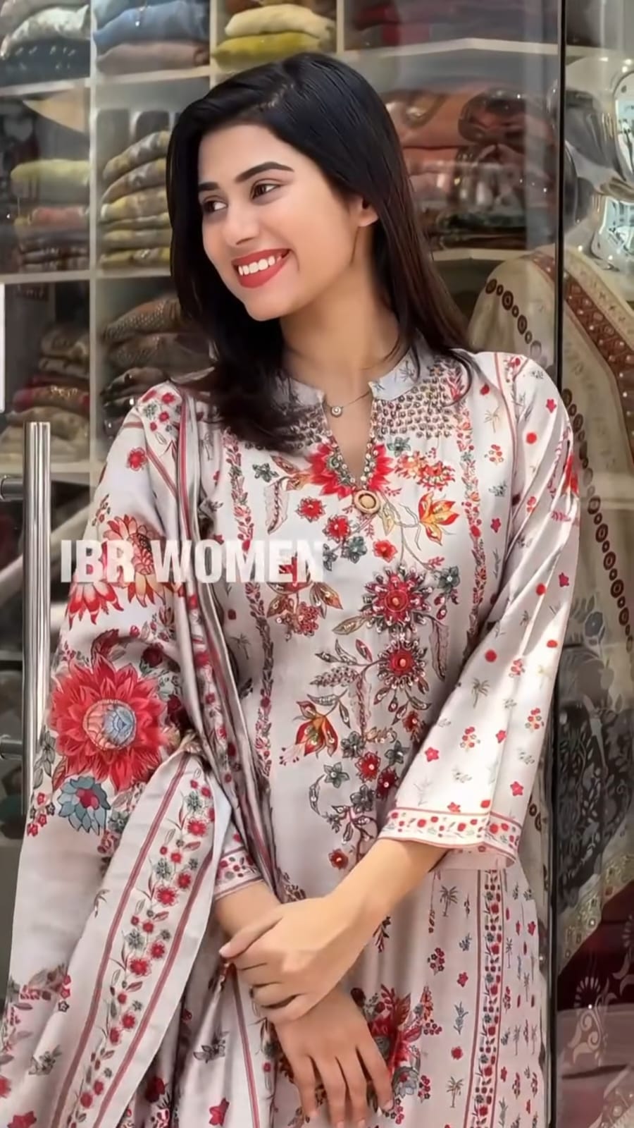 Three-Piece Digital Print Set - Stylish Outfit Ensemble % Three-Piece Digital Print Set - Stylish Home Decor Ensemble