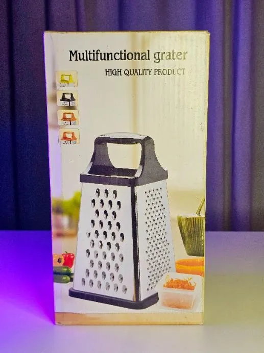Versatile 4-Sided Kitchen Grater for Effortless Food Preparation % Versatile 4-Sided Kitchen Grater for Effortless Food Preparation