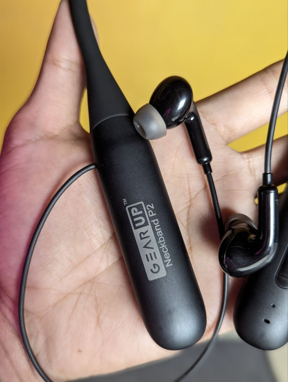 Wireless Neckband Headphones – GearUP P2 in Sleek Black Design % Wireless Neckband Headphones – GearUP P2 in Sleek Black Design