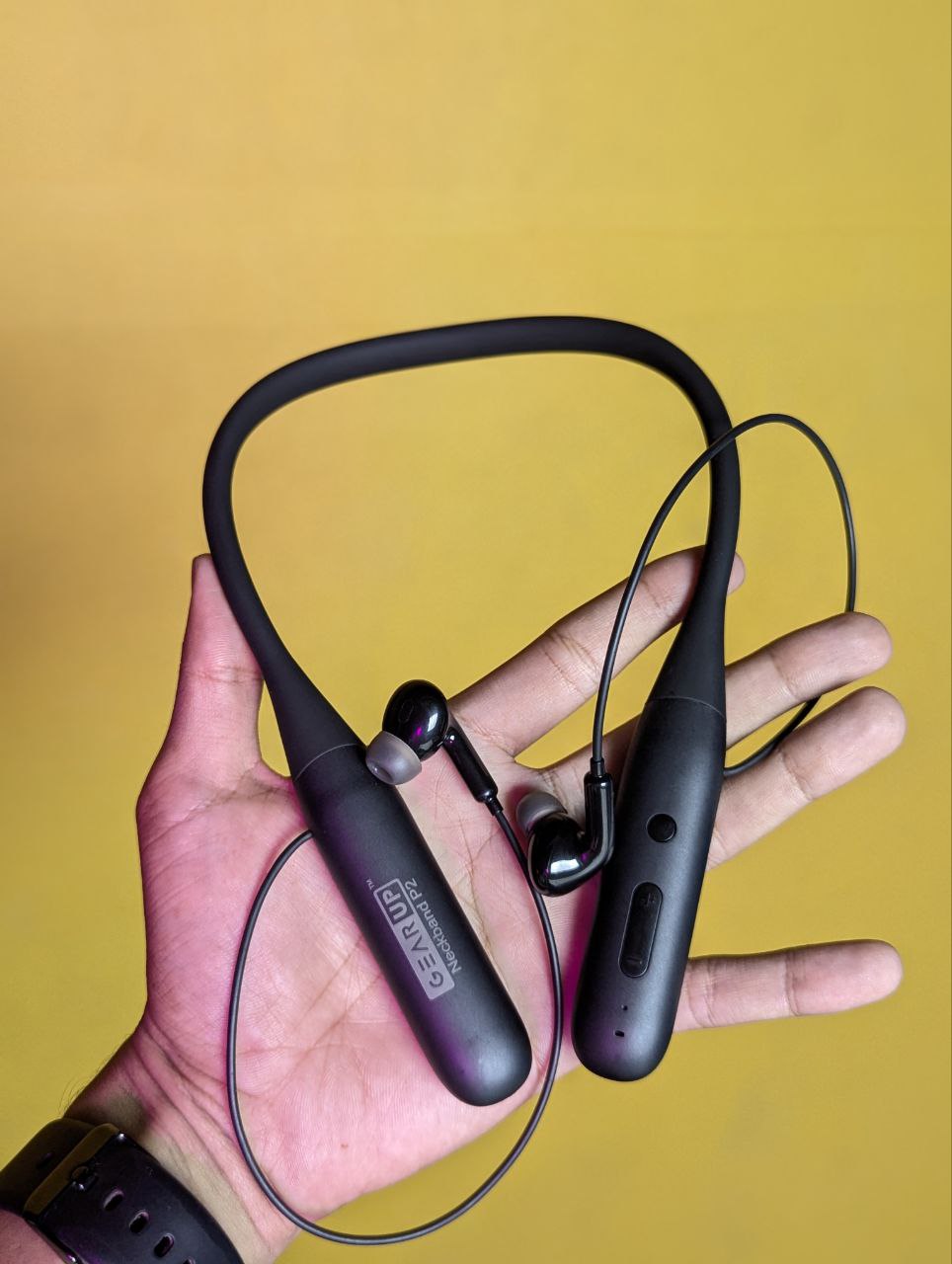 Wireless Neckband Headphones – GearUP P2 in Sleek Black Design % Wireless Neckband Headphones – GearUP P2 in Sleek Black Design